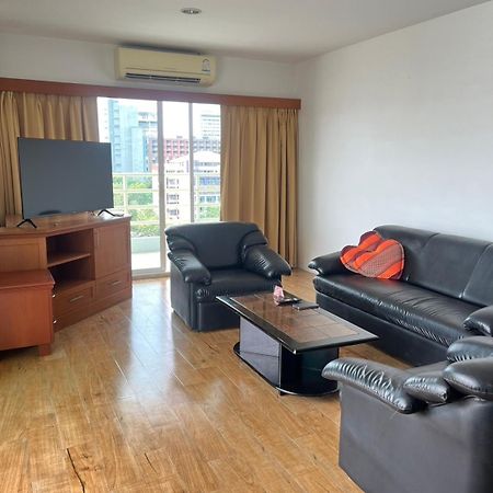 Ferienwohnung Joy Shop At View Talay 6 Pattaya Exterior foto