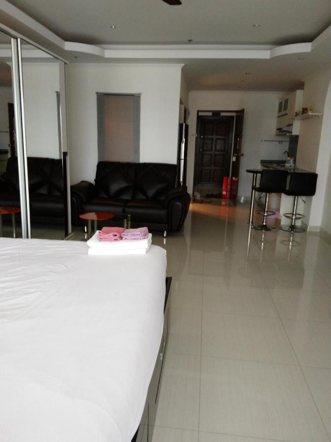 Ferienwohnung Joy Shop At View Talay 6 Pattaya Exterior foto