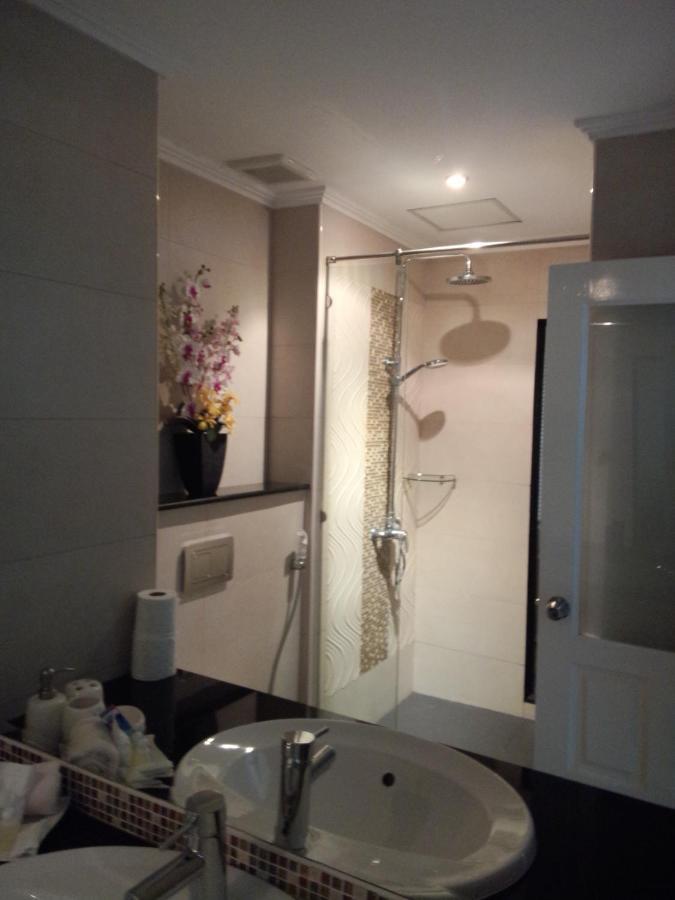 Ferienwohnung Joy Shop At View Talay 6 Pattaya Exterior foto
